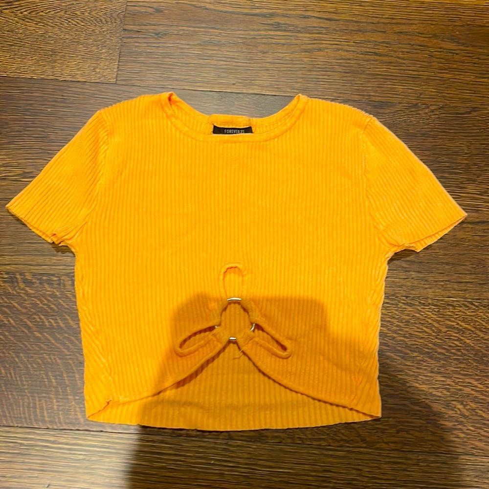 Cute, orange crop top